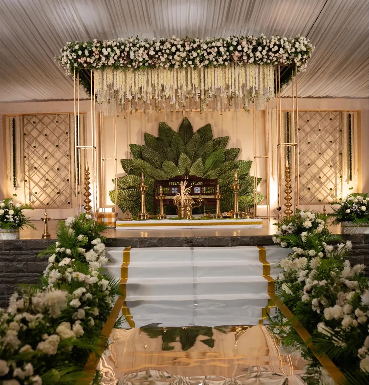 Architectural Mandap & Ambient Illumination